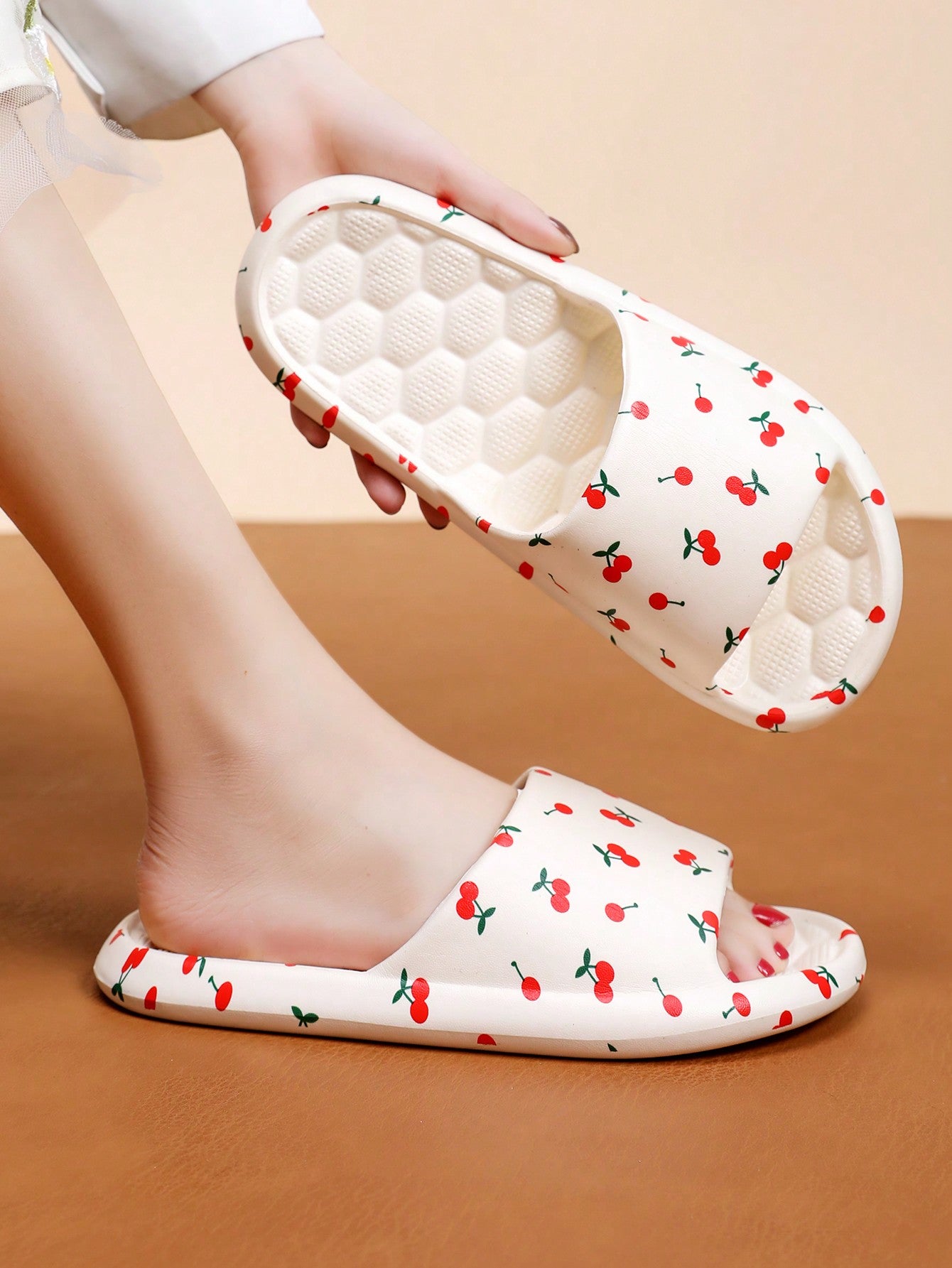 Women'S Eva Slipper Soft Bottom, Non-Slip Indoor And Outdoor Bathroom Printed Sandals, Summer House Slipper White