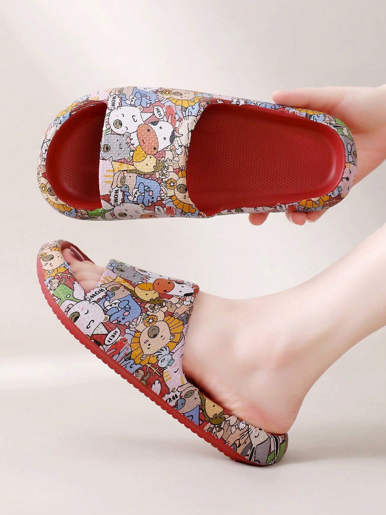 2024 New Style Cartoon Printed Animal Kingdom Slippers With Stepping Design, EVA Material For Outdoor And Summer, Fashionable Bathroom Slip-On Burgundy