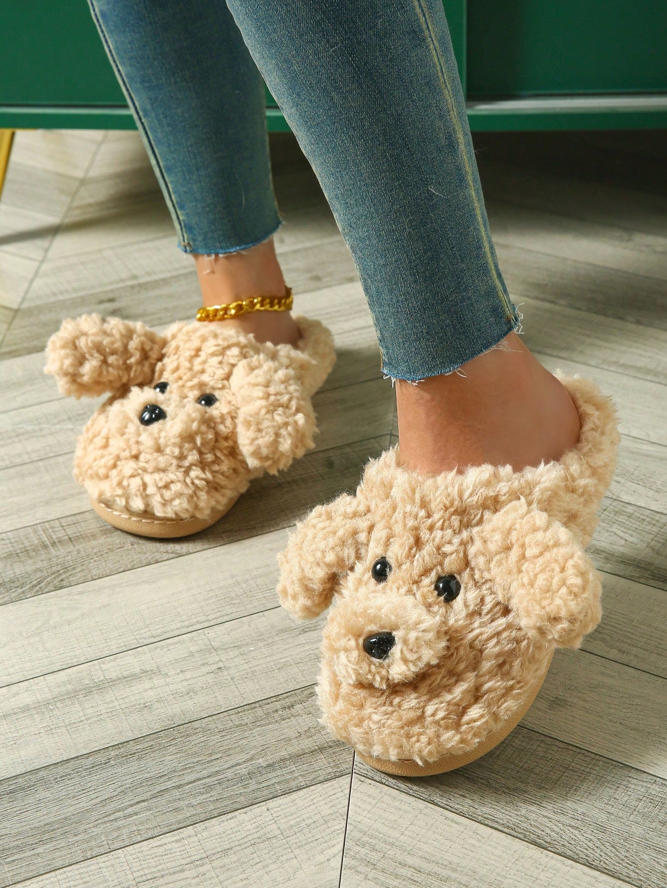 Cute Wind Plush Camel Color Teddy Dog Fashion Home Indoor And Outdoor Home Comfortable Ladies Slippers Camel