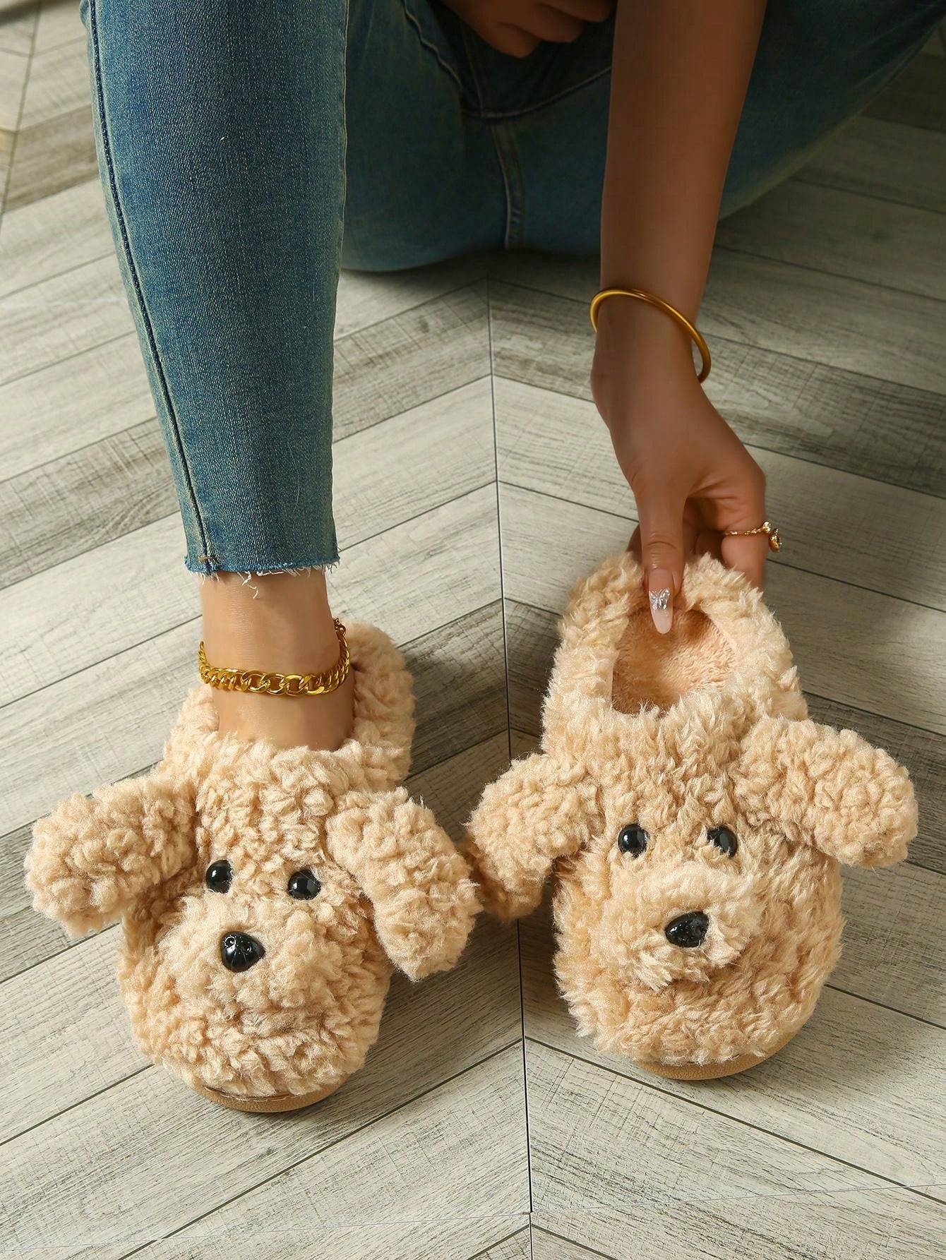 Cute Wind Plush Camel Color Teddy Dog Fashion Home Indoor And Outdoor Home Comfortable Ladies Slippers Camel