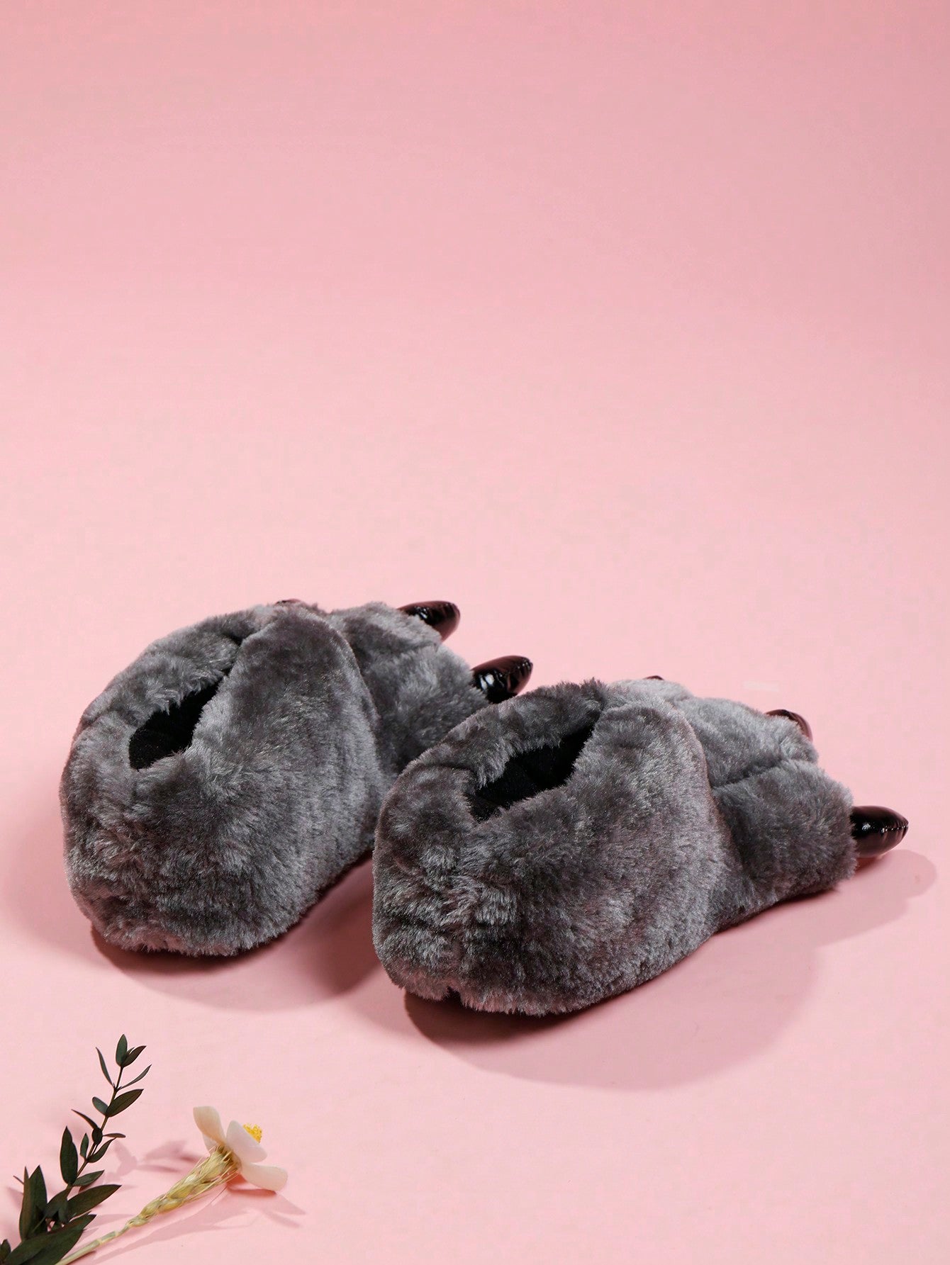 Fun Dinosaur Claw Design Plush-Lined Slip-On Slippers, Kids' Warm Cartoon Scuff House Slippers For Boys Girls, Halloween Theme, For Halloween Party Grey