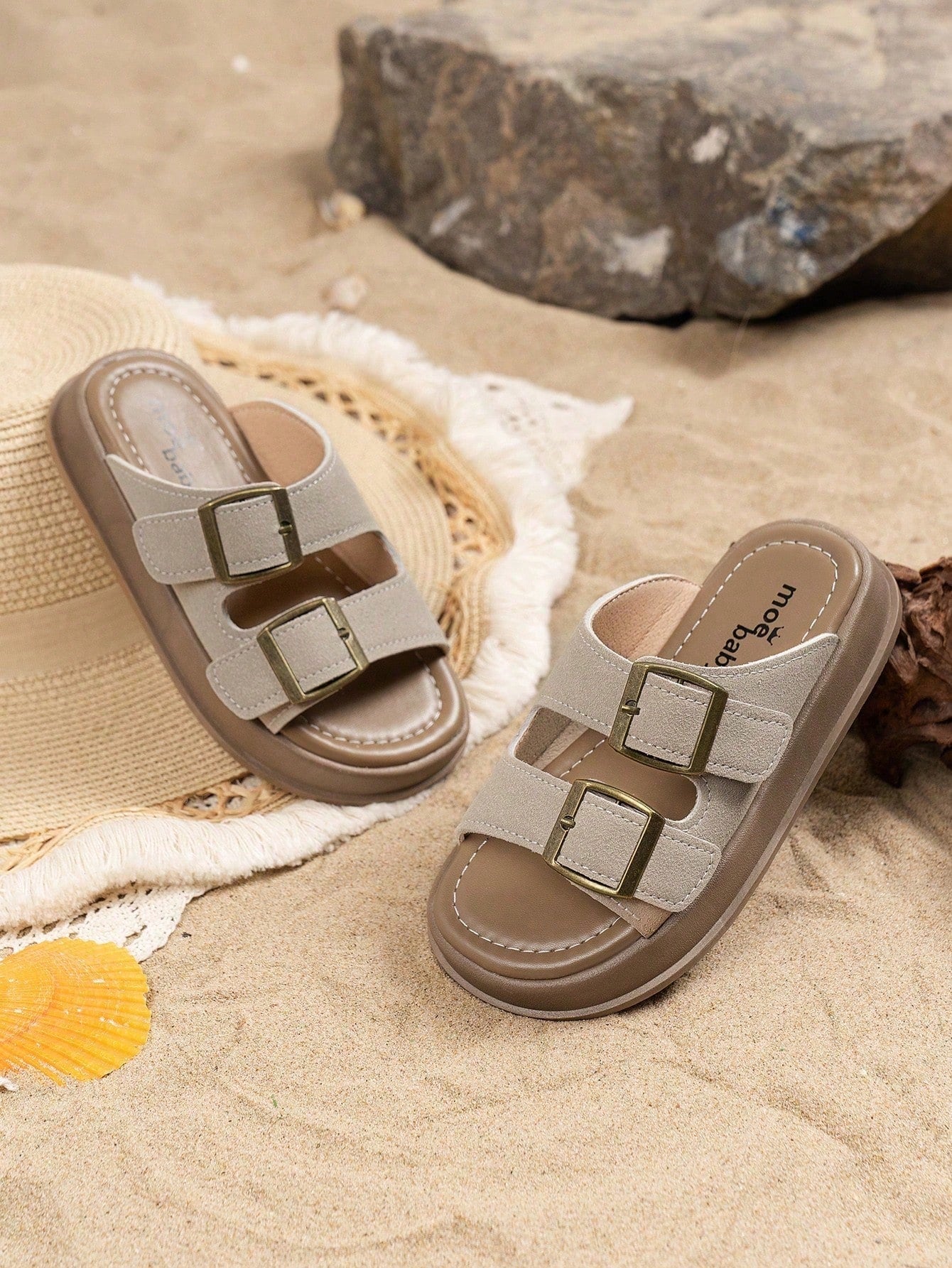 Summer Soft Sole Kids Slippers Sandals Flat Shoes Beach Shoes Unisex Big Kids Open Toe Retro Flip Flops Non-Slip Beige