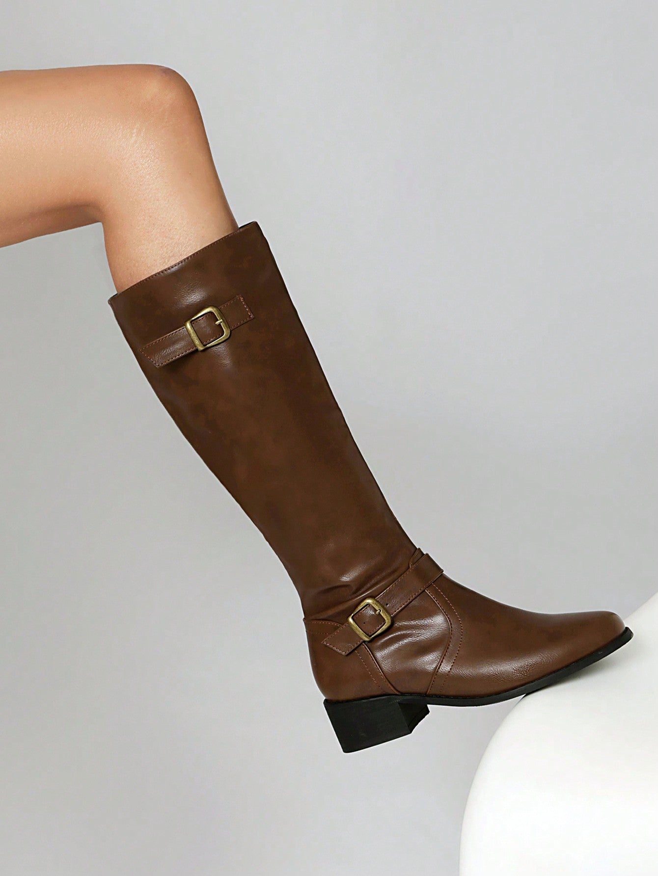 JIAOFEITI Women's Vintage Side Zipper Knee-High Boots, Round Toe Flat Riding Boots For Spring And Autumn Brown