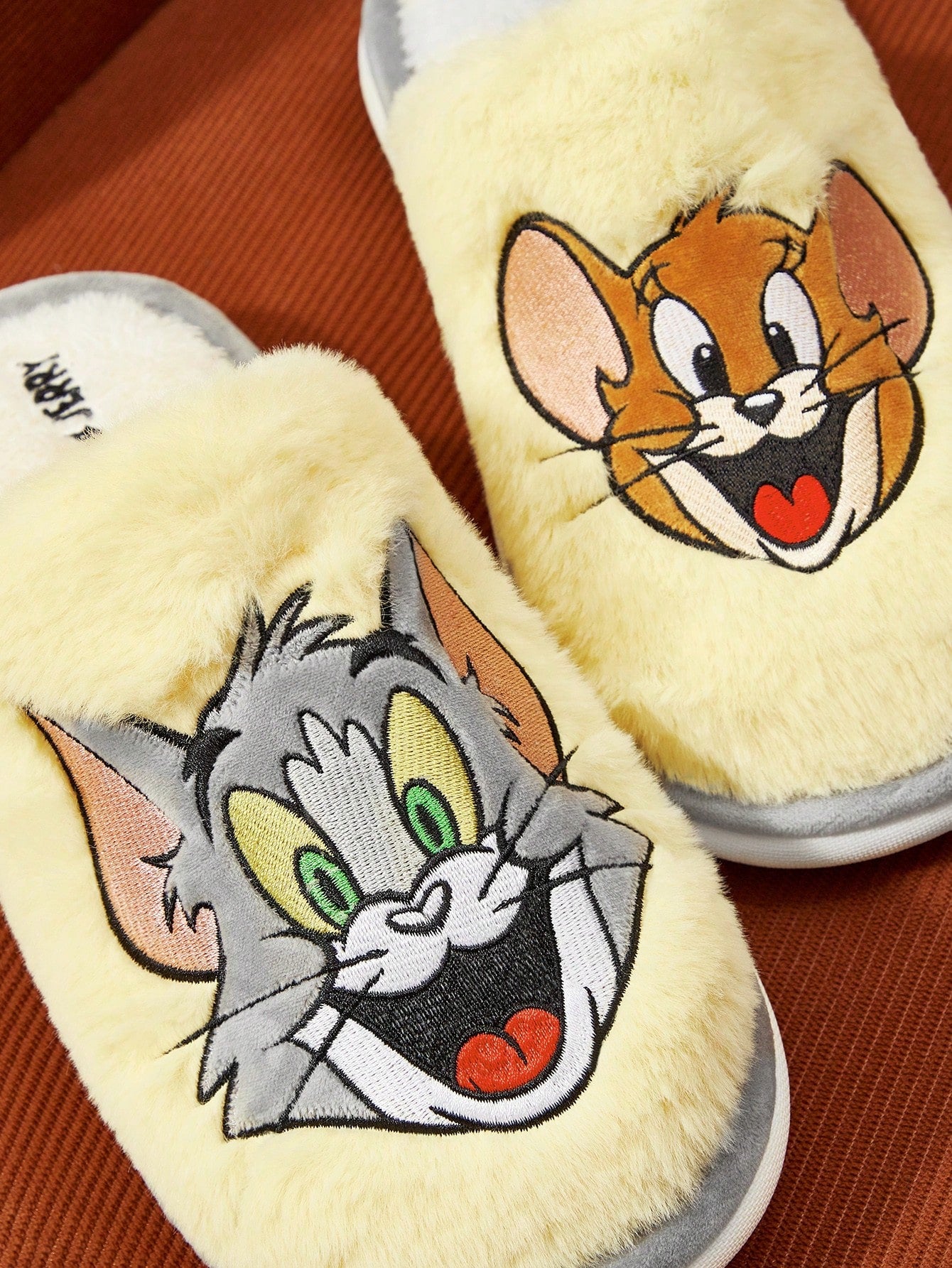 TOM & JERRY X SHEIN Cartoon Embroidered Plush Ladies' House Slippers, For New Year Holiday, Spring Shoes Spring Break Easter Yellow