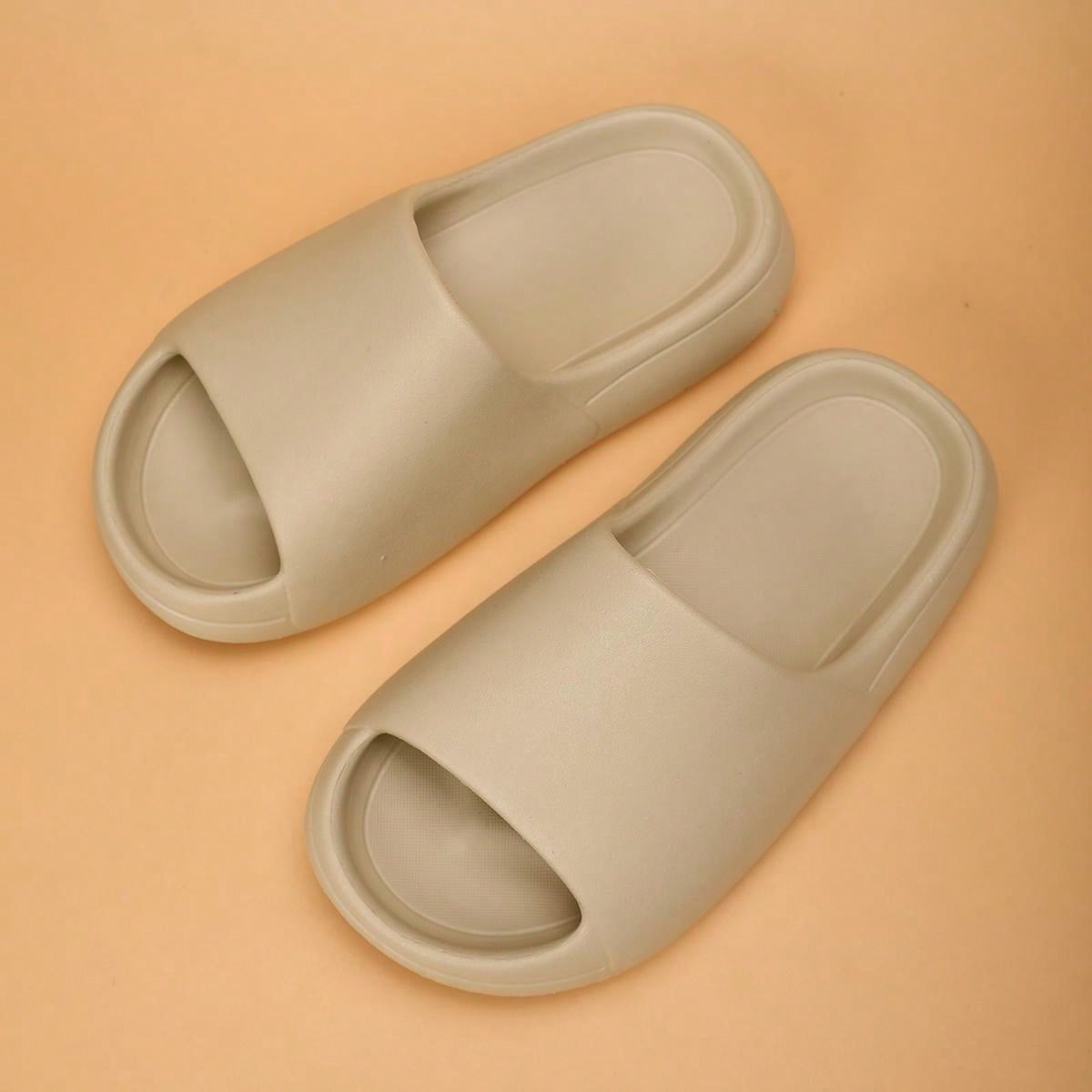 Kids Foam Slippers, Lightweight Non-Slip Soft Bottom, Middle/Big Kids, Casual, Quick-Drying, Minimalist Strap, Beige Color, Unisex Beach Sandals Beige